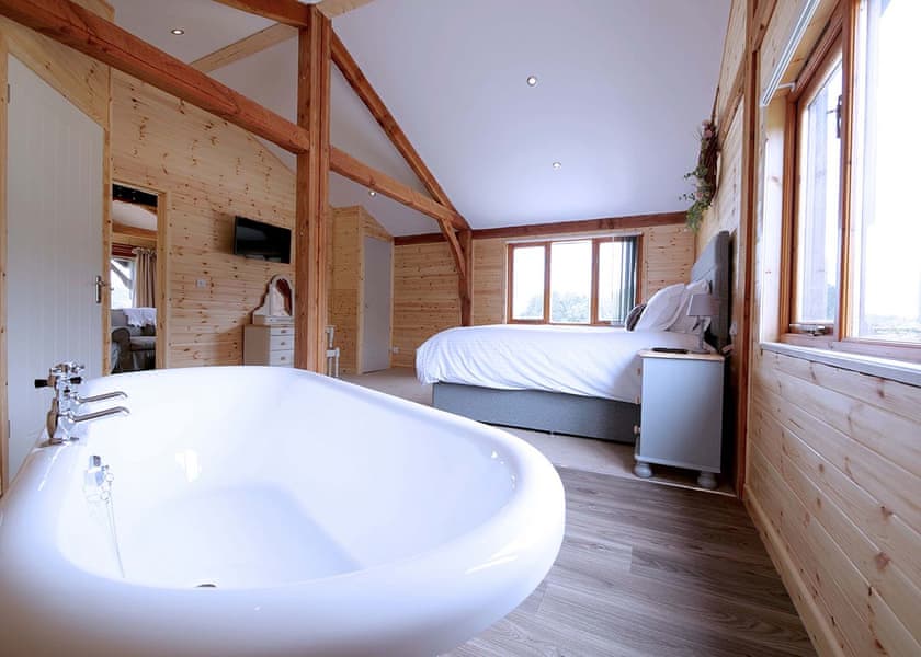 Stable Lodge - Peckmoor Farm Lodges, Crewkerne