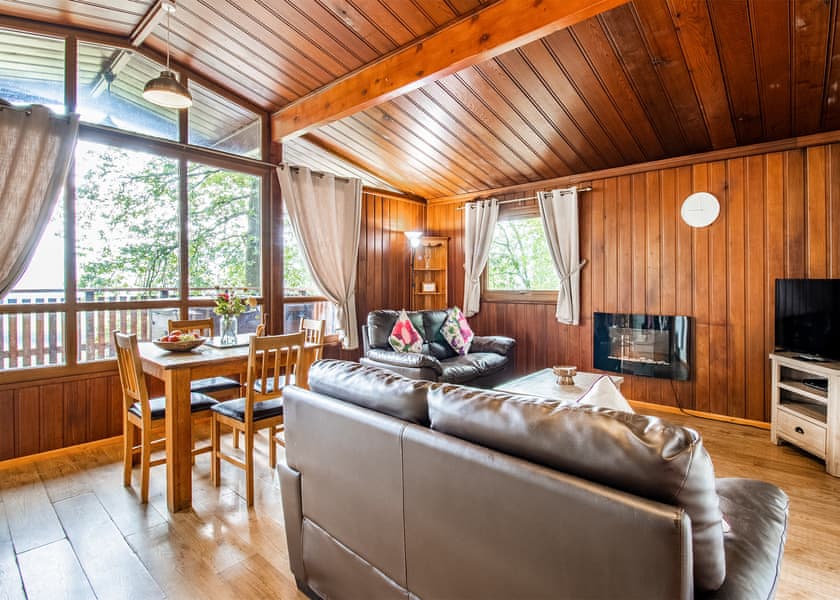 Beeches Spa - Penllwyn Lodges, Garthmyl, Montgomery