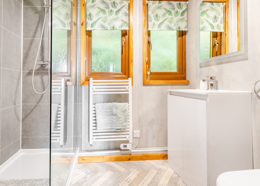 Cedars Spa - Penllwyn Lodges, Garthmyl, Montgomery