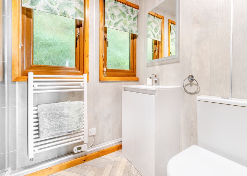 Cedars Spa - Penllwyn Lodges, Garthmyl, Montgomery