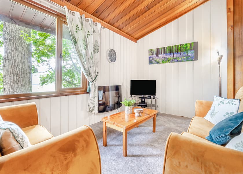 Hawthorn Spa - Penllwyn Lodges, Garthmyl, Montgomery