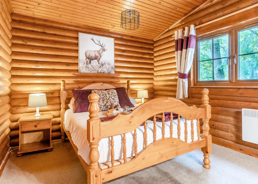 The Log Spa - Penllwyn Lodges, Garthmyl, Montgomery