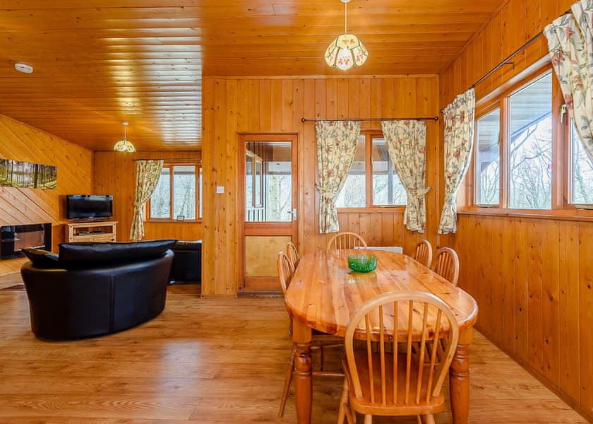 Foxglove - Penllwyn Lodges, Garthmyl, Montgomery