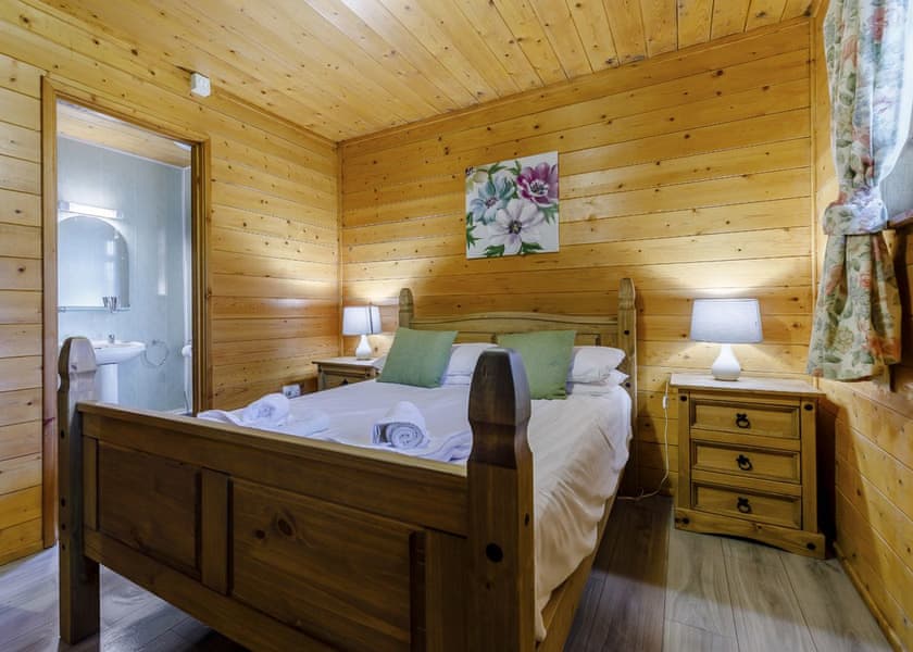 Foxglove - Penllwyn Lodges, Garthmyl, Montgomery