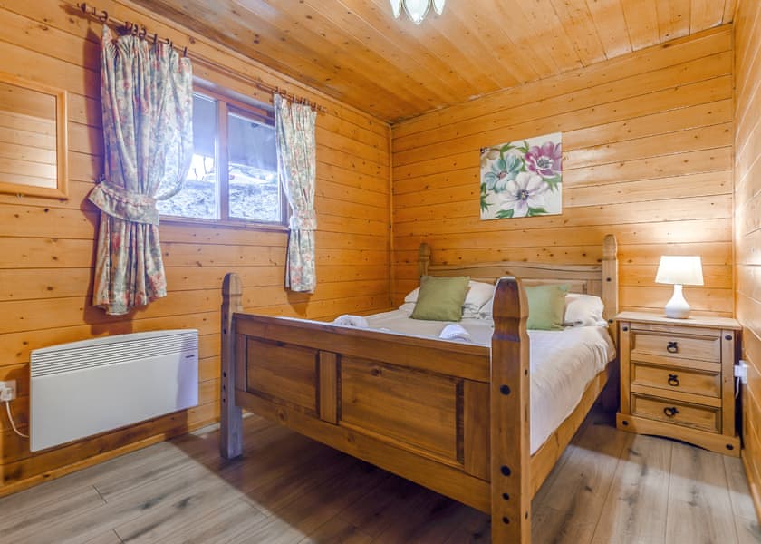 Foxglove - Penllwyn Lodges, Garthmyl, Montgomery