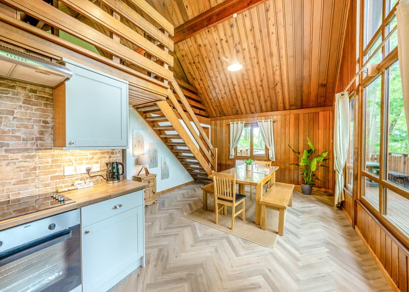 The Mountain Spa - Penllwyn Lodges, Garthmyl, Montgomery