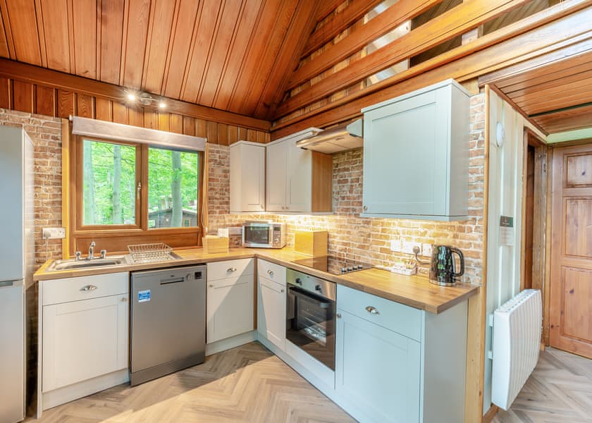 The Mountain Spa - Penllwyn Lodges, Garthmyl, Montgomery