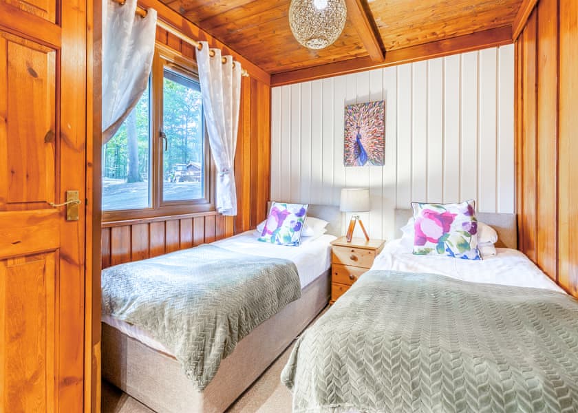 The Mountain Spa - Penllwyn Lodges, Garthmyl, Montgomery