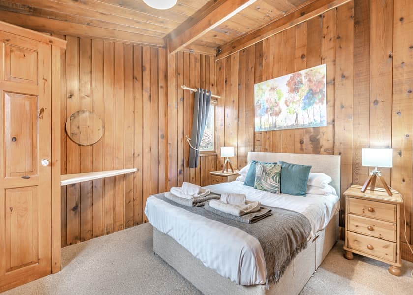 Pines Spa - Penllwyn Lodges, Garthmyl, Montgomery