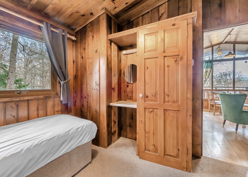 Pines Spa - Penllwyn Lodges, Garthmyl, Montgomery