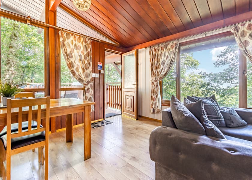 The Sycamores Spa - Penllwyn Lodges, Garthmyl, Montgomery