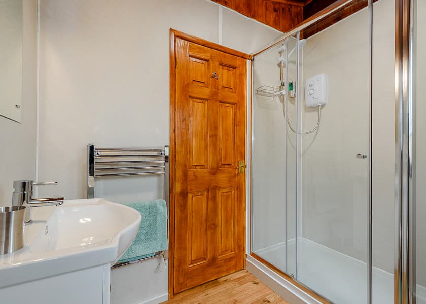 The Sycamores Spa - Penllwyn Lodges, Garthmyl, Montgomery