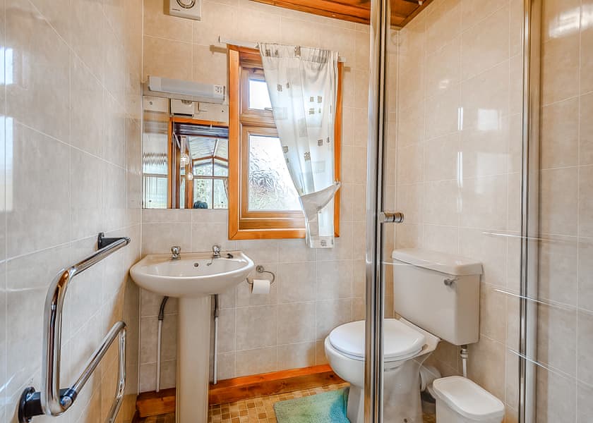 The Sycamores Spa - Penllwyn Lodges, Garthmyl, Montgomery