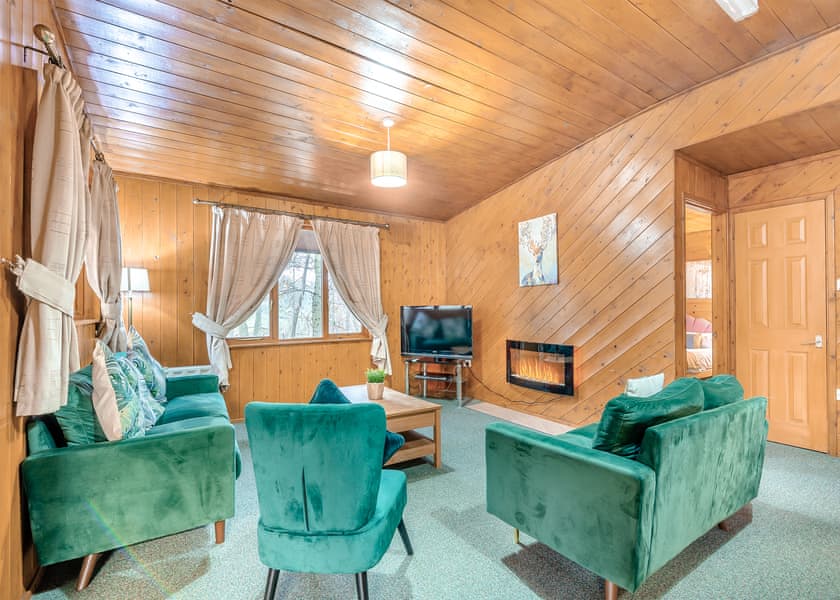 The Larches Spa - Penllwyn Lodges, Garthmyl, Montgomery