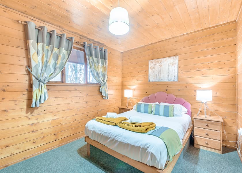 The Larches Spa - Penllwyn Lodges, Garthmyl, Montgomery