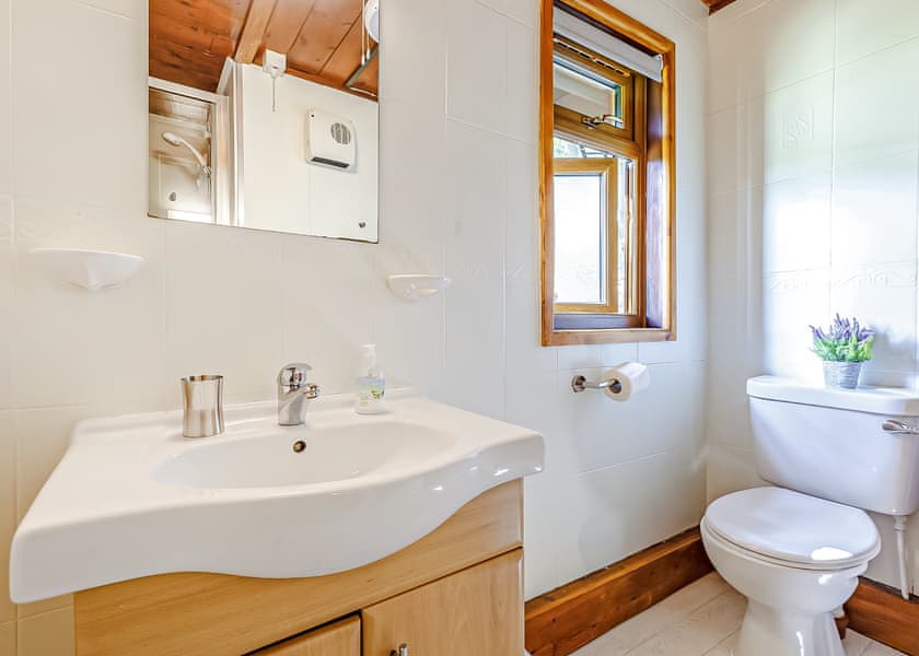 The Oaks Spa - Penllwyn Lodges, Garthmyl, Montgomery