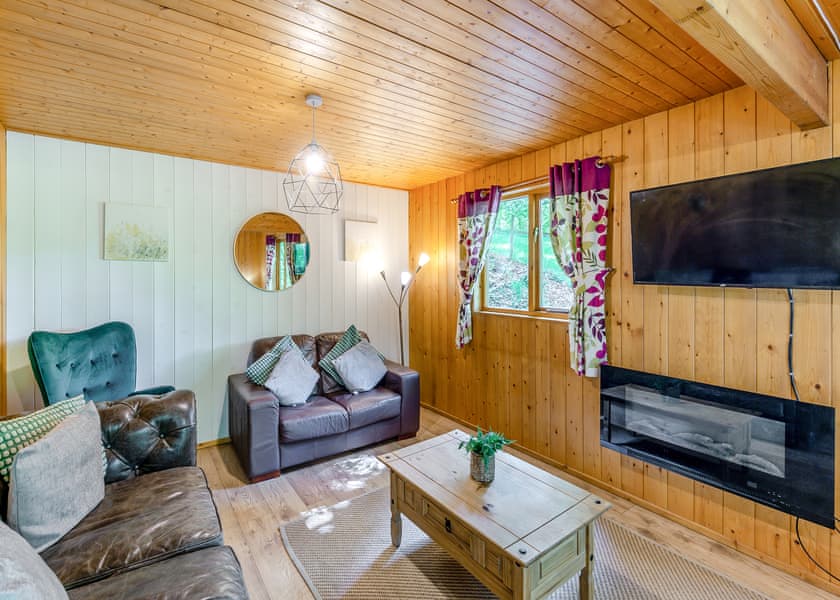 The Saplings - Penllwyn Lodges, Garthmyl, Montgomery