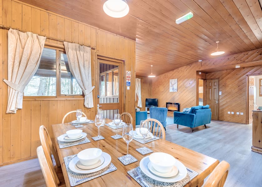 The Squirrels Drey - Penllwyn Lodges, Garthmyl, Montgomery