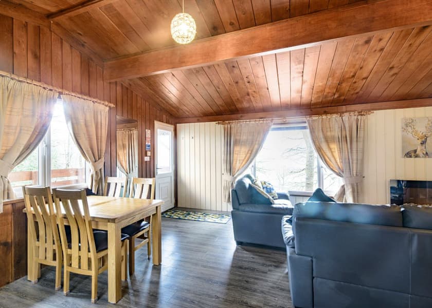 Toft Spa - Penllwyn Lodges, Garthmyl, Montgomery