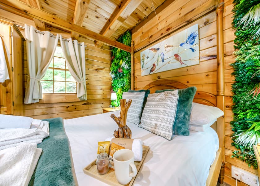 The Hollies - Penllwyn Lodges, Garthmyl, Montgomery