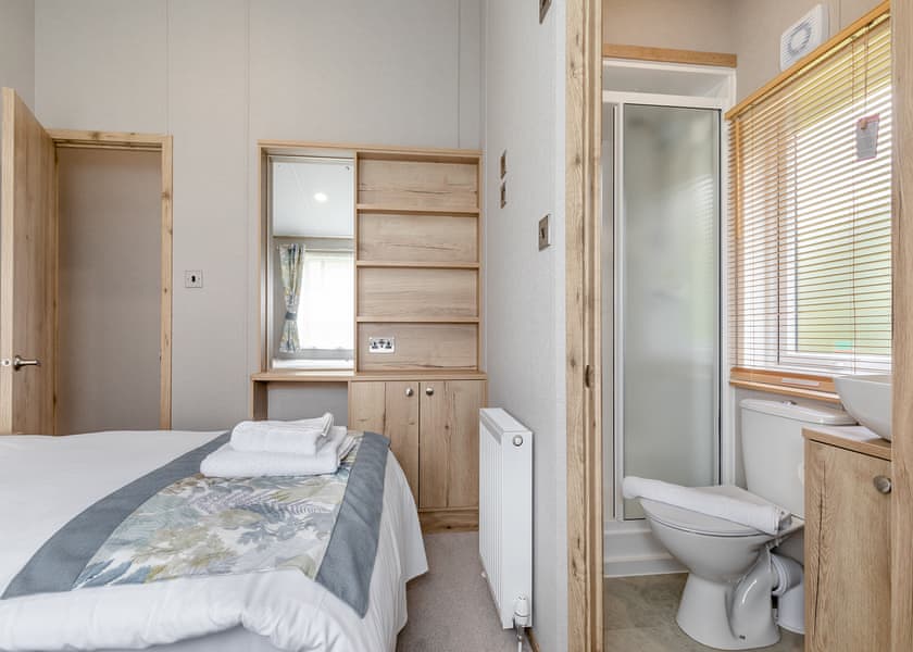 Coron Premier Pet Friendly - Wayfind Pennant Park, Holywell