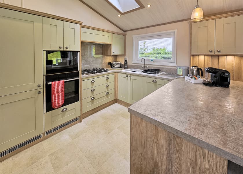 Celyn Premier - Wayfind Pennant Park, Holywell