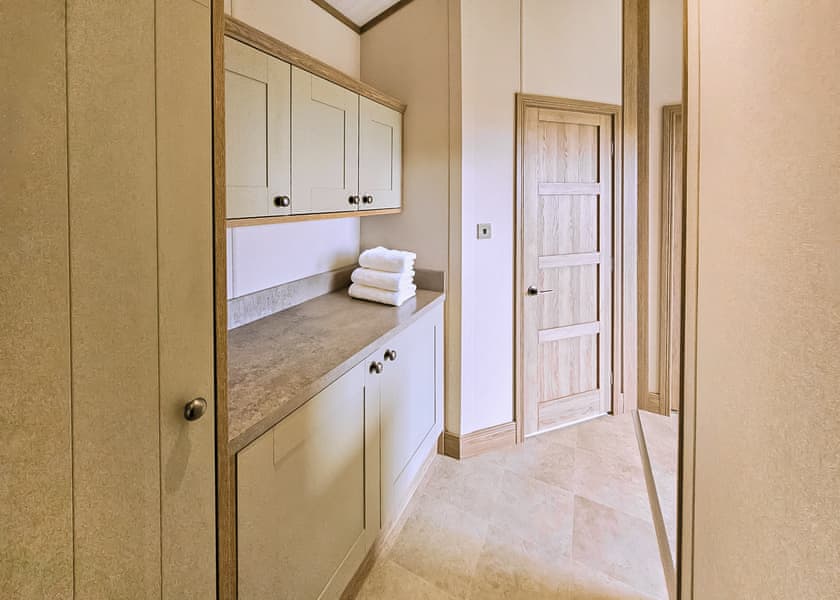 Celyn Premier - Wayfind Pennant Park, Holywell