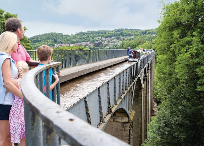 Penvale Lakes Lodges, Llangollen