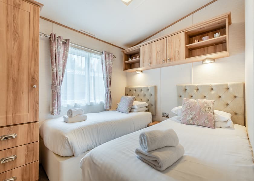 Foxglove 5 Platinum - Pen-y-Garth Lodges, Bala,