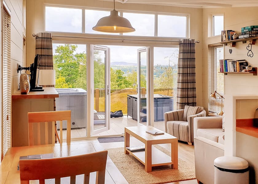 Tryfan Retreat - Pen-y-Garth Lodges, Bala,