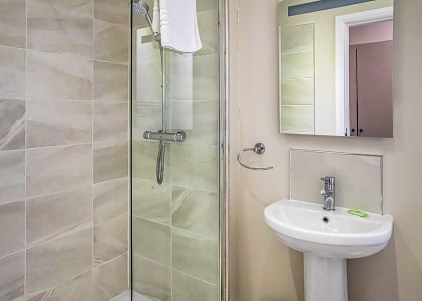 Yr Arenig - Pen-y-Garth Lodges, Bala,