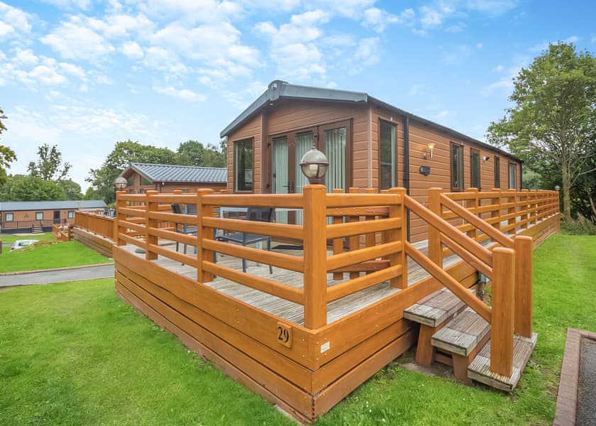 Foxglove 4 Moselle Pet - Pen-y-Garth Lodges, Bala,