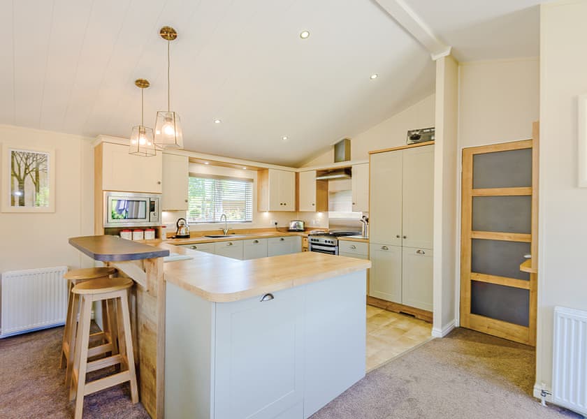 Foxglove 4 Platinum Plus Pet - Pen-y-Garth Lodges, Bala,