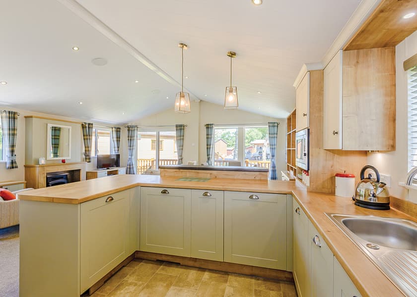 Foxglove 4 Platinum Plus Pet - Pen-y-Garth Lodges, Bala,