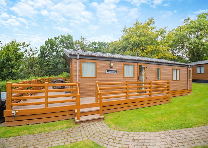 Foxglove 6 Platinum Pet - Pen-y-Garth Lodges, Bala,