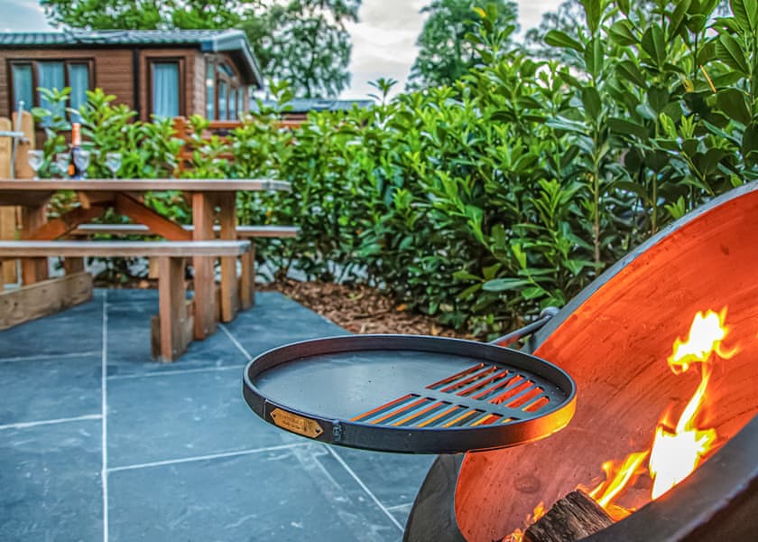 Saltbox Barn Lodges - Pen-y-Garth Lodges, Bala,