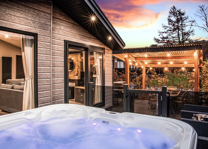 Lliw - Pen-y-Garth Lodges, Bala,