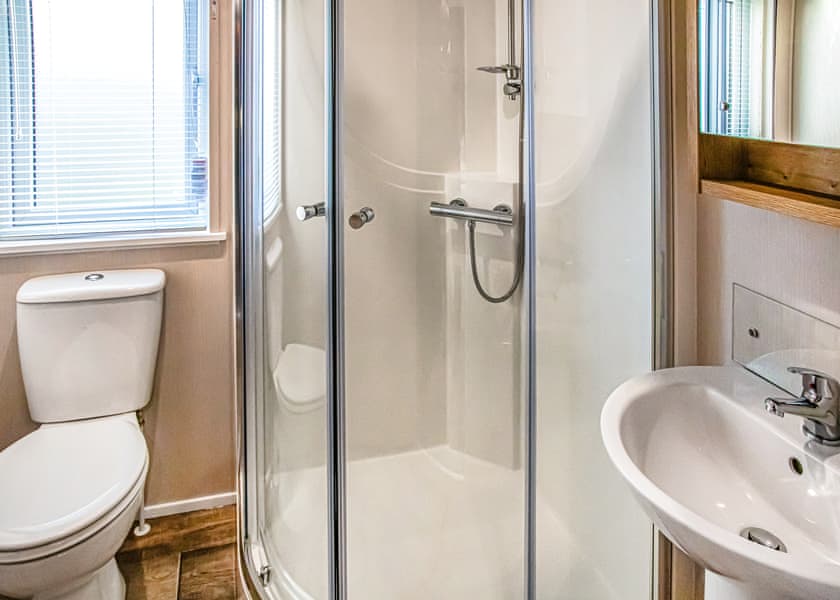 Lliw - Pen-y-Garth Lodges, Bala,