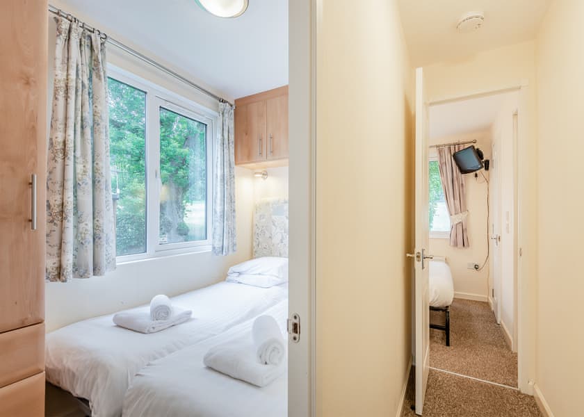 Buttercup 4 - Pen-y-Garth Lodges, Bala,