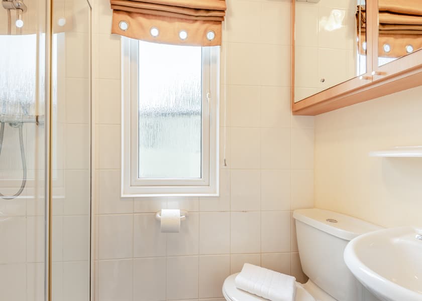 Buttercup 4 - Pen-y-Garth Lodges, Bala,