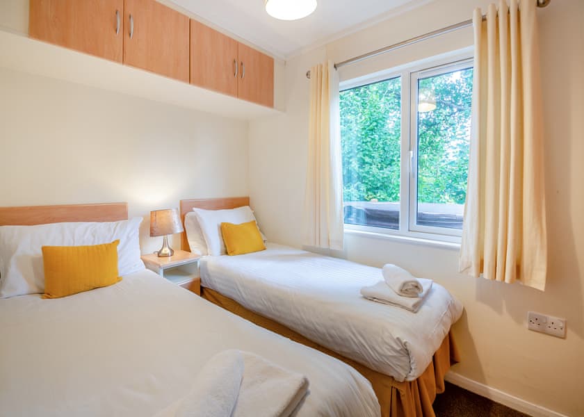 Buttercup 6 - Pen-y-Garth Lodges, Bala,