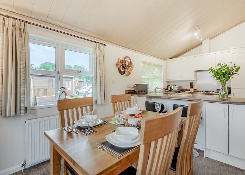 Foxglove 4 - Pen-y-Garth Lodges, Bala,