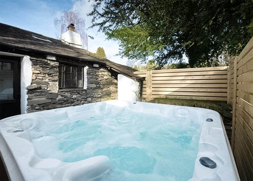 Bowness Cottage in Bowness-on-Windermere | Hoseasons