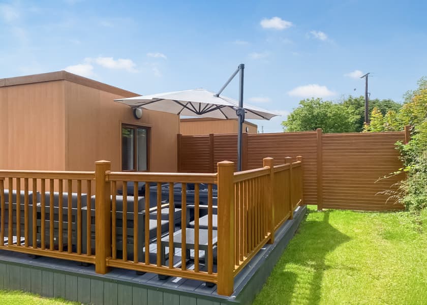 Two Bedroom Lodge - Pantglas Farm, Whitland