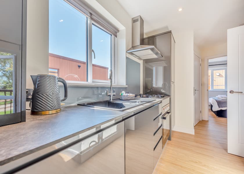 Two Bedroom Lodge - Pantglas Farm, Whitland