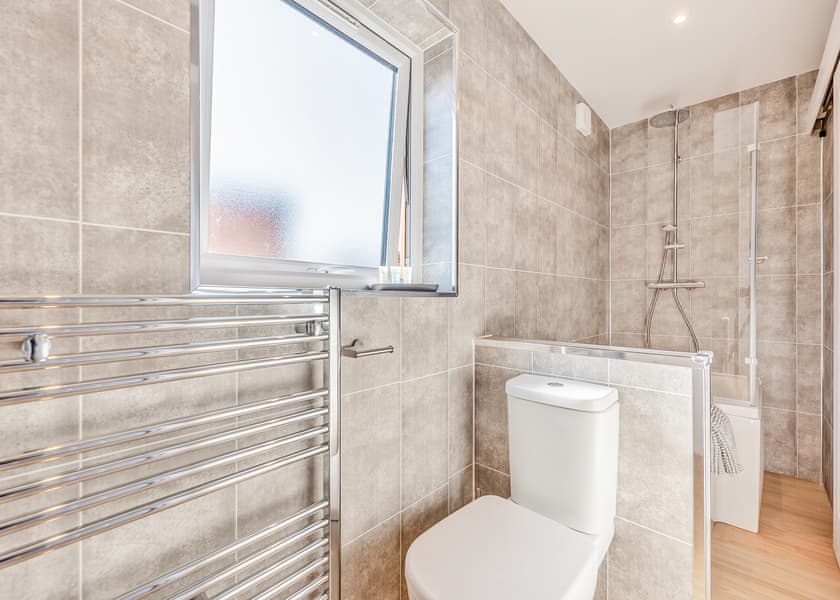 Two Bedroom Lodge - Pantglas Farm, Whitland