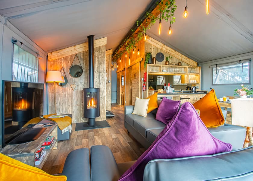 Safari Tent - Plassey Holiday Park, Eyton, Wrexham