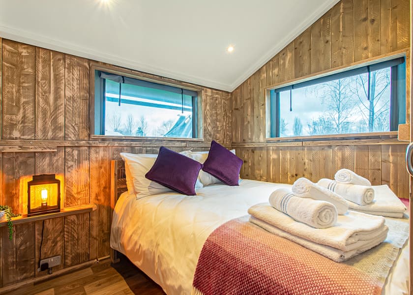 Safari Tent - Plassey Holiday Park, Eyton, Wrexham