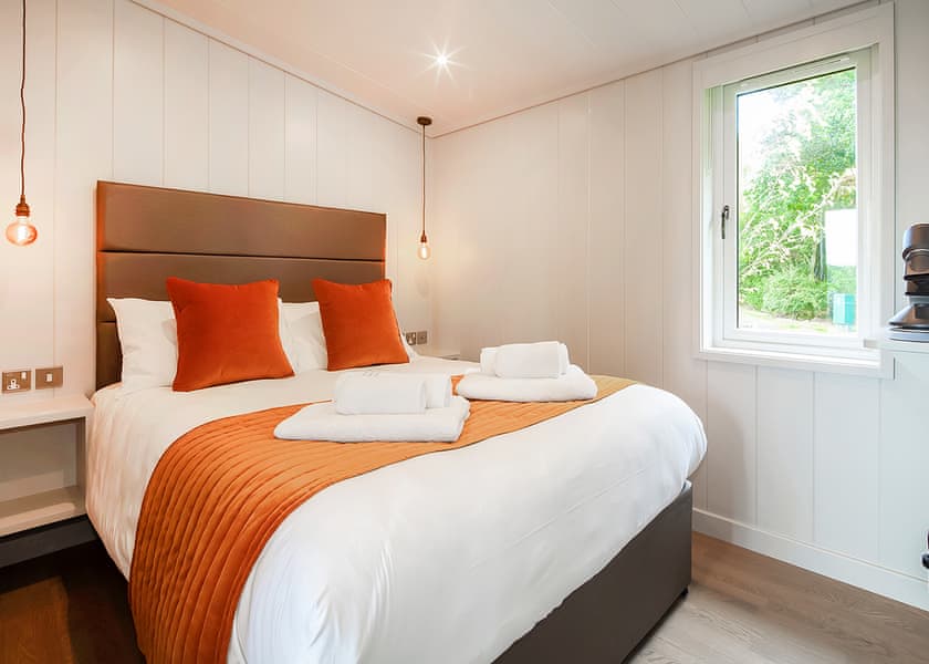 Studio Lodge Plus - Plassey Holiday Park, Eyton, Wrexham