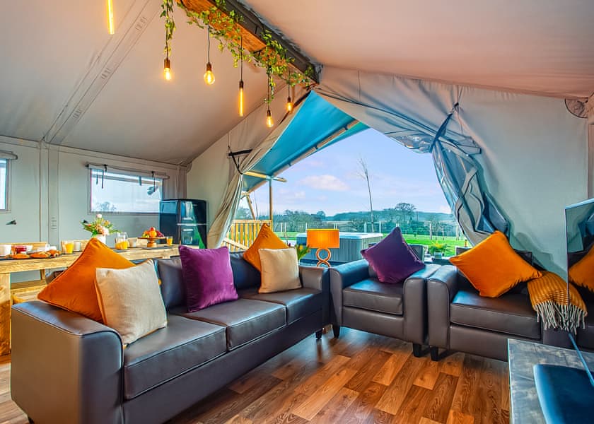 Safari Tent Plus - Plassey Holiday Park, Eyton, Wrexham